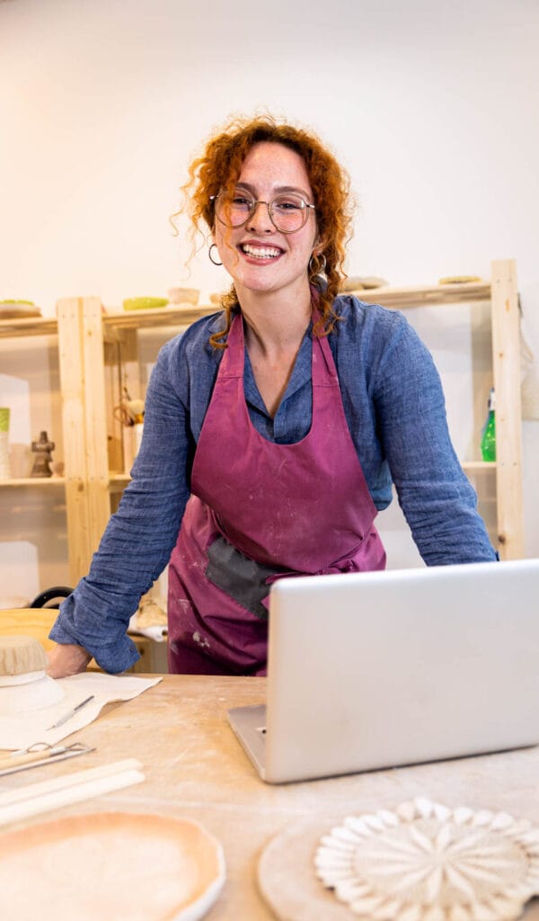 Bursa e-ticaret hizmetleri için sosyal medya yönetimi, web sitesi tasarımı ve yazılım çözümleri